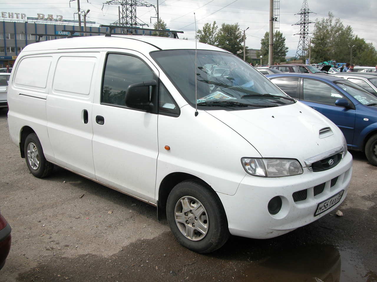 2001 Hyundai H1 specs, Engine size 2500cm3, Fuel type