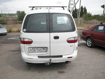 2001 Hyundai H1 Pictures