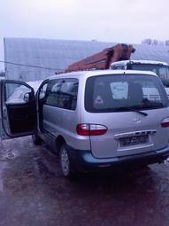 2002 Hyundai H1 Photos