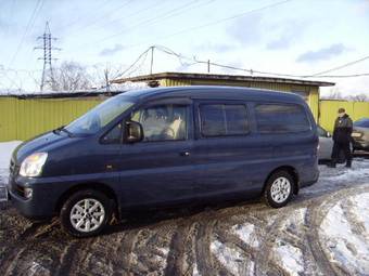2005 Hyundai H1 Photos