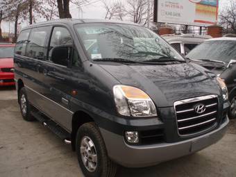 2006 Hyundai H1 Photos