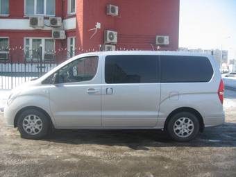 2008 Hyundai H1 Photos