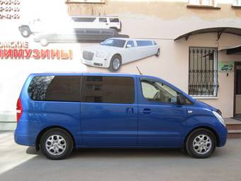 2010 Hyundai H1 Pictures