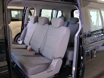 2011 Hyundai H1 Pictures