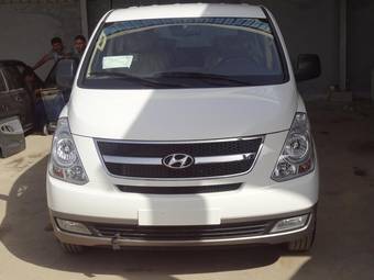 2012 Hyundai H1 Images