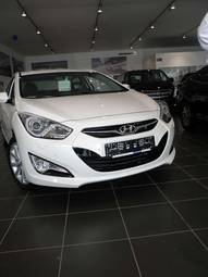 2012 Hyundai I40 Images