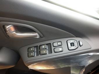 2011 Hyundai IX35 Photos