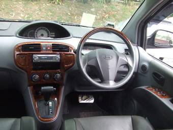 2004 Hyundai Matrix Photos