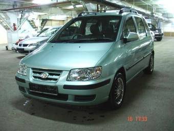 2004 Hyundai Matrix Photos