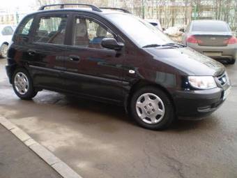 2004 Hyundai Matrix Photos