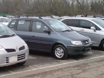 2004 Hyundai Matrix Photos