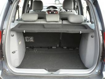2004 Hyundai Matrix Images
