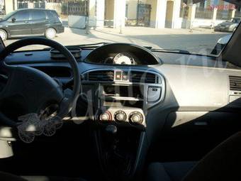 2004 Hyundai Matrix Photos