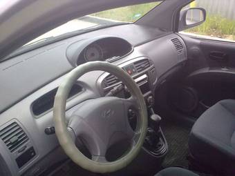 2004 Hyundai Matrix Photos