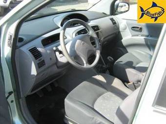 2005 Hyundai Matrix Images