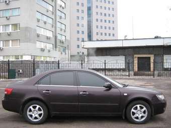 2005 Hyundai NF Pictures
