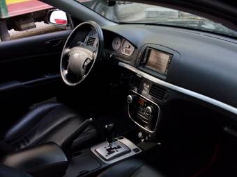 2005 Hyundai NF Photos