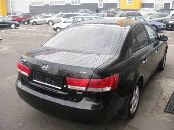 2005 Hyundai NF Pictures