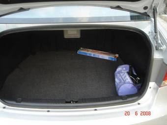 2005 Hyundai NF Images