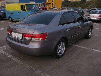 2005 Hyundai NF Photos