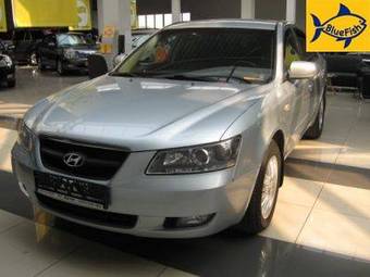 2006 Hyundai NF Pictures