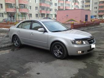 2006 Hyundai NF Pictures