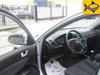 2006 Hyundai NF Pictures