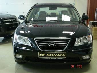 2009 Hyundai NF Pictures