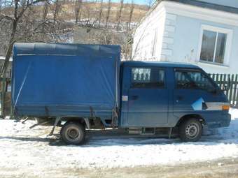 2002 Hyundai Porter Photos