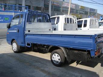 2005 Hyundai Porter Photos