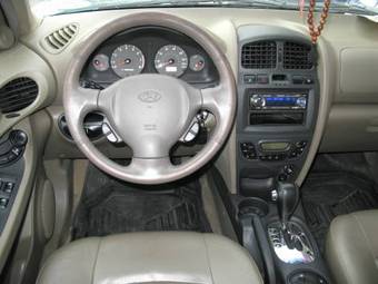 2003 Hyundai Santa Fe Pictures