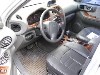 2004 Hyundai Santa Fe Photos