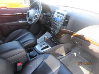 2010 Hyundai Santa Fe Pictures