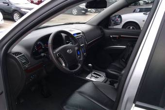 2010 Hyundai Santa Fe Images