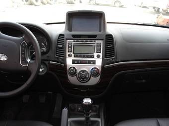 2011 Hyundai Santa Fe Pictures