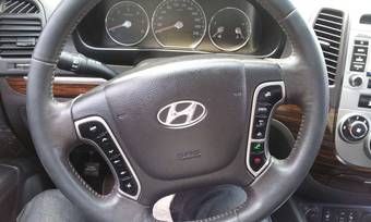 2011 Hyundai Santa Fe Pictures