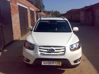 2011 Hyundai Santa Fe Pictures