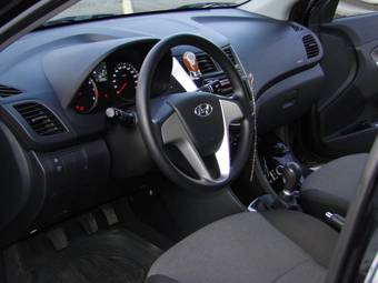 2011 Hyundai Solaris Pictures