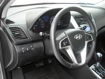 2011 Hyundai Solaris Wallpapers