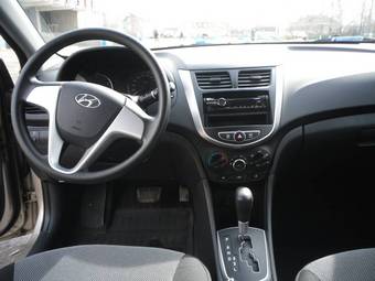 2011 Hyundai Solaris Pictures