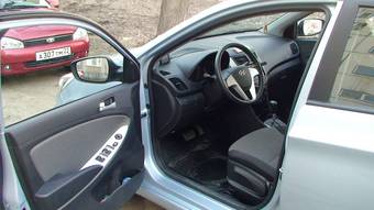 2011 Hyundai Solaris Images