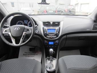 2011 Hyundai Solaris Images