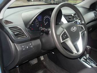 2011 Hyundai Solaris Wallpapers