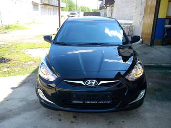 2011 Hyundai Solaris Photos