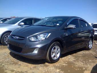 2011 Hyundai Solaris Photos
