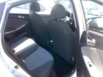 2011 Hyundai Solaris Pics