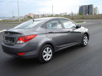 2011 Hyundai Solaris Pictures