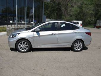 2011 Hyundai Solaris Photos