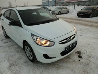 2012 Hyundai Solaris Pics