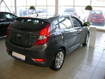 2012 Hyundai Solaris Wallpapers